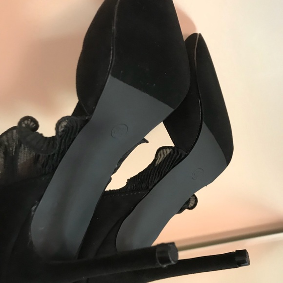 NWB Faux suede pointy toe ruffle back stilettos - Picture 3 of 6